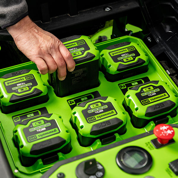 60V-Pro-42-Zero-Turn-Lawnmower-Greenworks-Australia-4